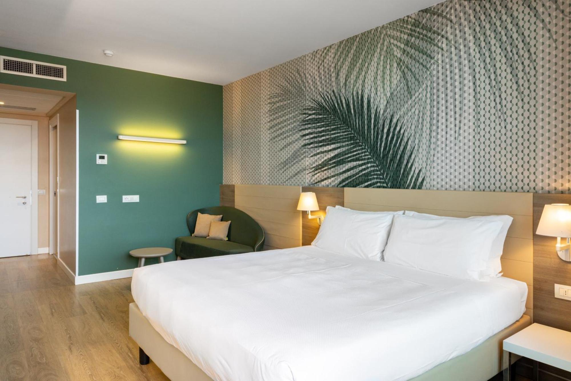 Hotel Enjoy Garda Peschiera del Garda